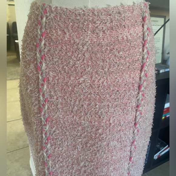 St. John Couture Pink Bouclé Knit Pencil Skirt | Wool Blend | Made in USA SZ 4 - Picture 6 of 12
